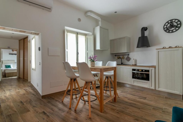 2 Bedrooms Twin Apartment