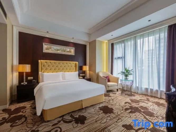 Deluxe Double Suite