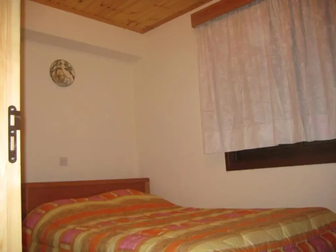 2 Bedrooms Cottage