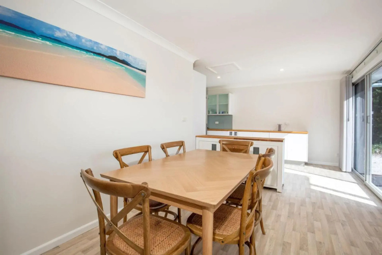 WindanSea Cottage - Pet Friendly - Ocean Glimpses