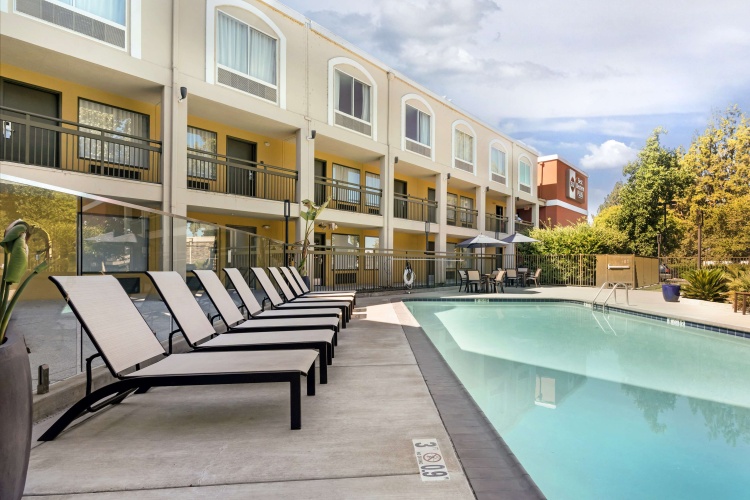 Best Western Plus Rancho Cordova Inn photo 13