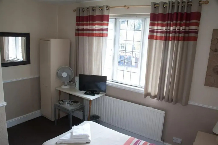 Tudor Lodge Hotel
