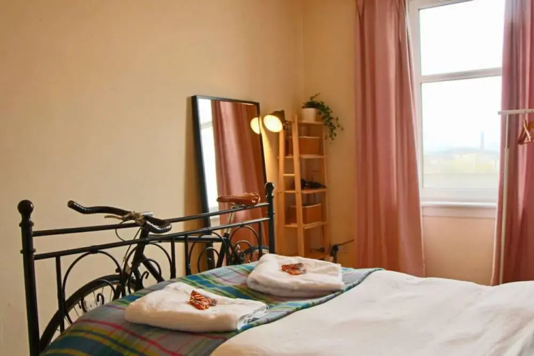 2 Bedroom Flat With Beautiful Views