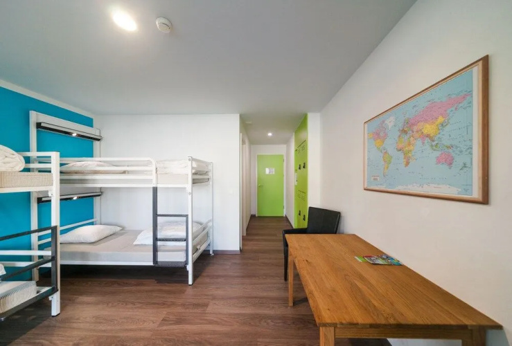 Nyon Hostel