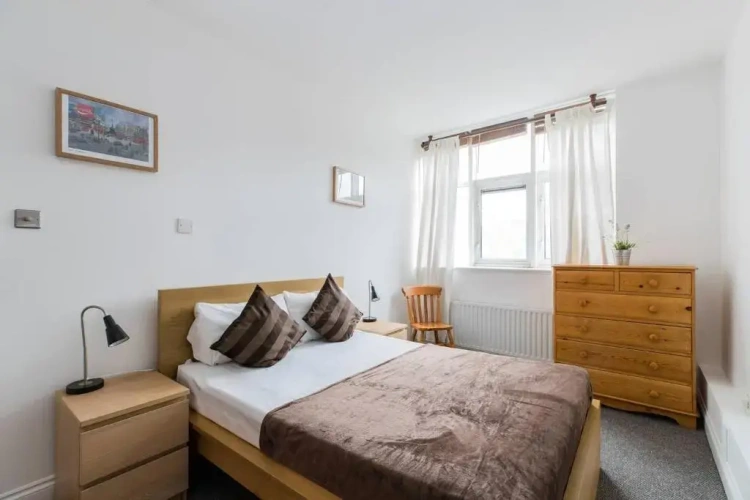 2 Bedrooms Apartment