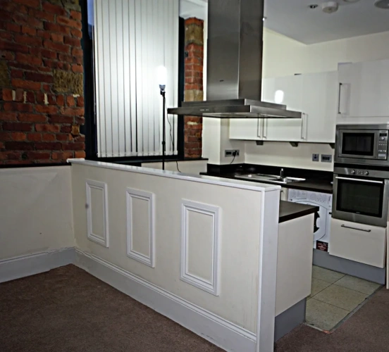 2 Bedrooms Apartment