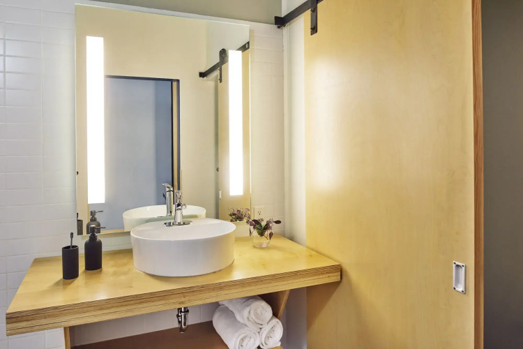 Canvas Hotel Dallas