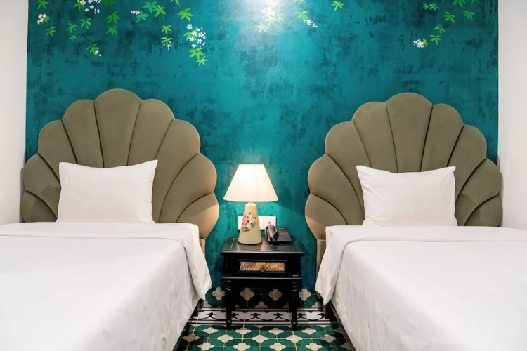 Executive Twin room with balcony