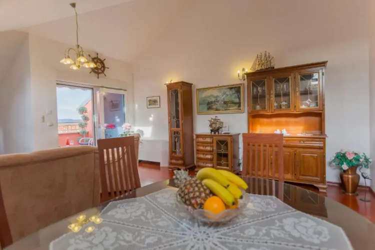 Apartment Lidija