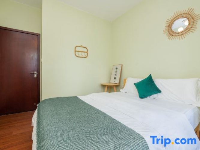 1 Bedroom Deluxe Suite