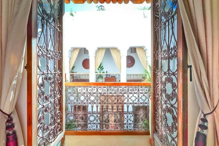 Marrakesh Villa Sleeps 14 with Pool