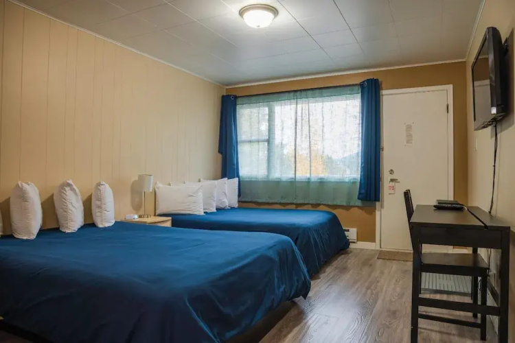 Lakeview Motel
