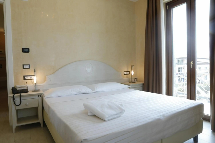 L'Araba Fenice