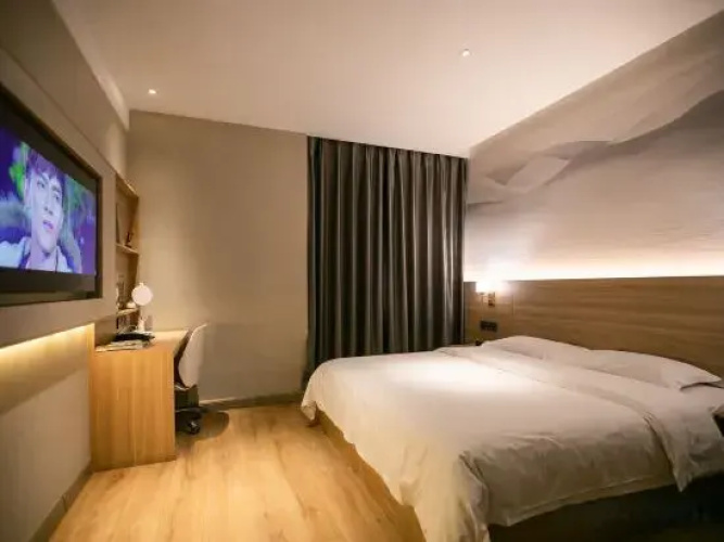 Huifeng Hotel
