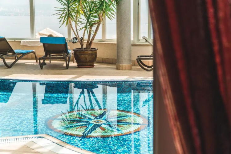 Hotel Savoy