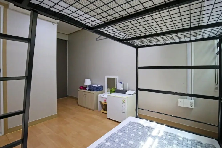 Economy Twin room