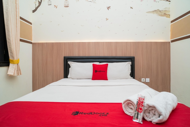 Standard Twin room with city view