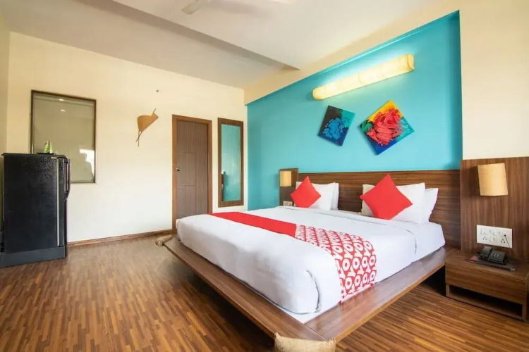 Hotel Ekaa by OYO Rooms