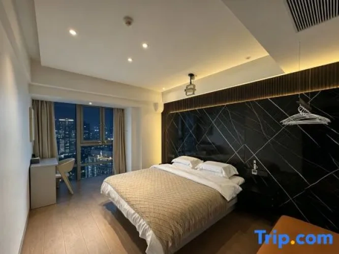 Luxury Suite