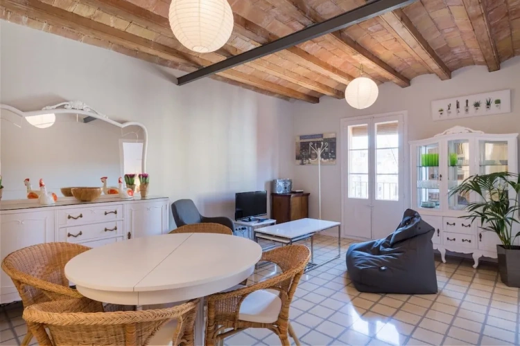 3 Bedrooms Apartment with balcony