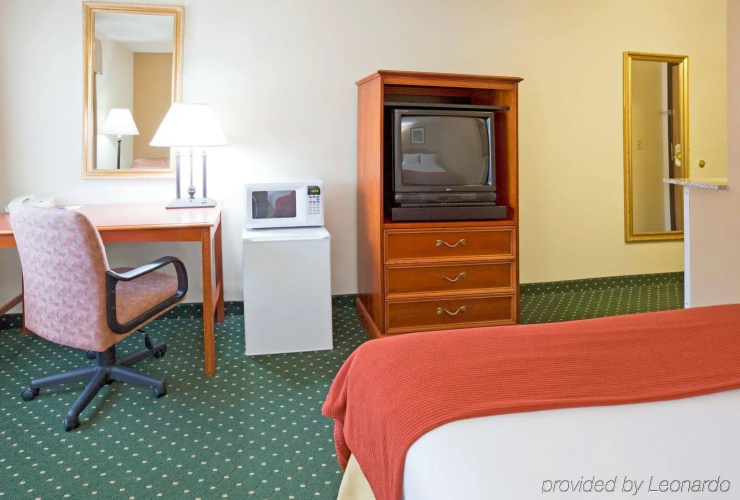 Holiday Inn Express Beloit