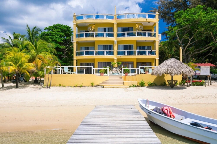 2 Bedrooms Standard room with ocean view