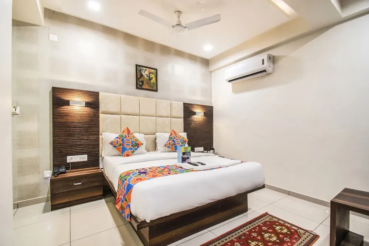 Hotel Royal Residency