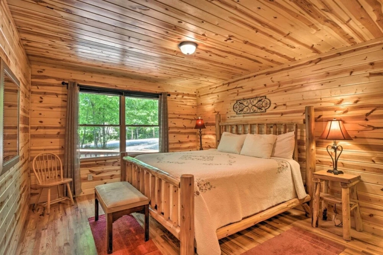 6 Bedrooms Bed in Dorm