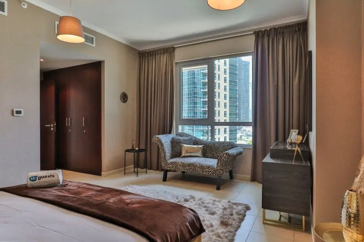 HiGuests - The Residences Tower 8