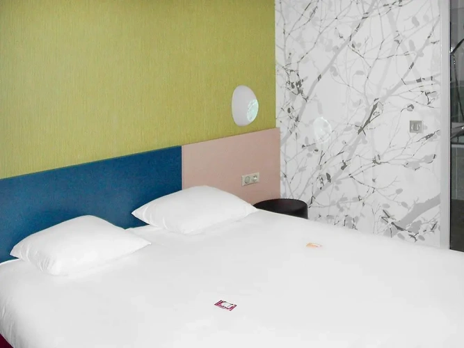 Standard Double room with land view