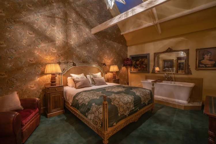 Albero Bedrooms