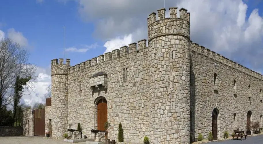 Slaney Manor