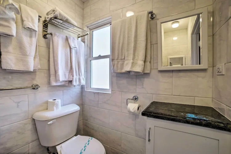 3 Bedrooms Cottage