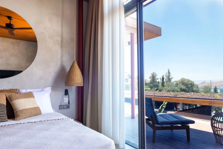 Deluxe room with sea view