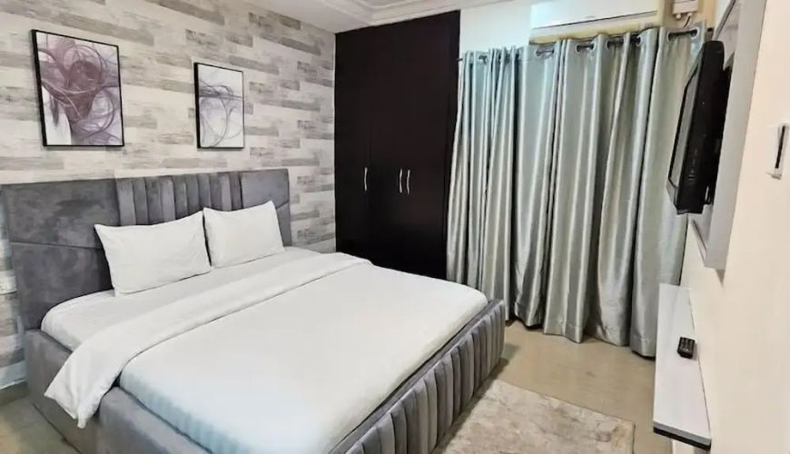 Zorah's Apartment