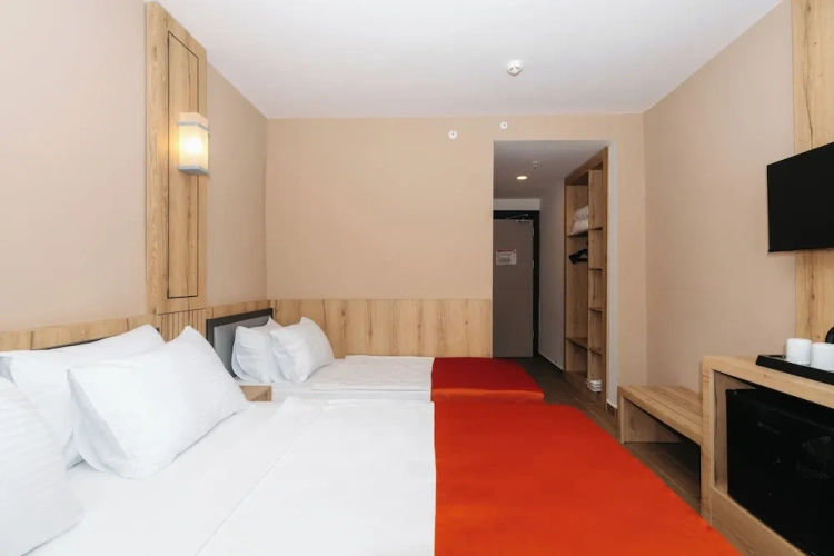 Standard room with balcony