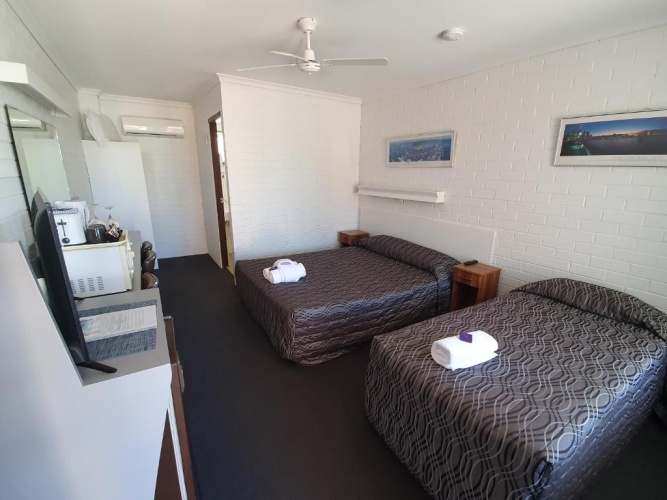 Economy Twin room