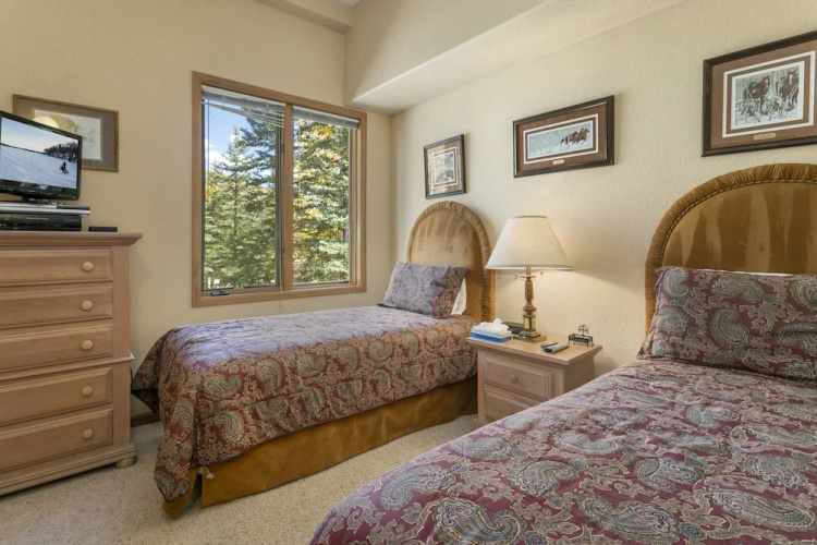 Sunvail Condos 31e 3 Bedroom Condo by RedAwning