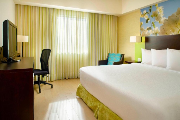 Standard room with city view