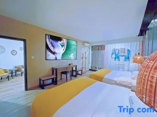 1 Bedroom Business Double Suite
