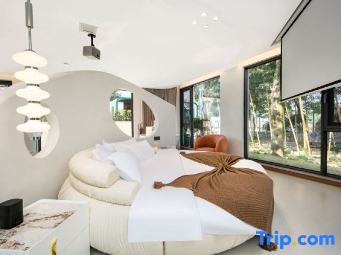 Standard Single Family room