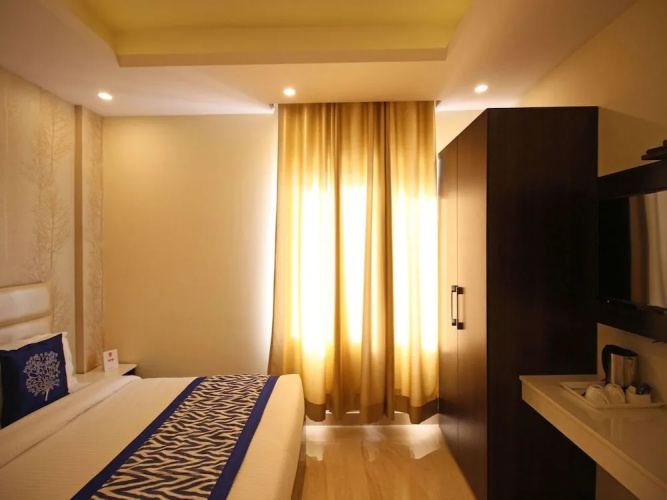 OYO 8132 Hotel Kukreja