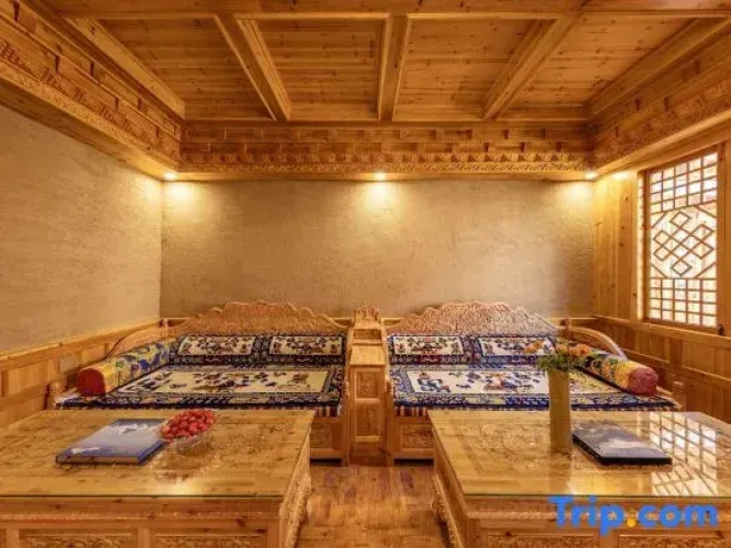 Danba Valley Kande Muzang Culture B&B