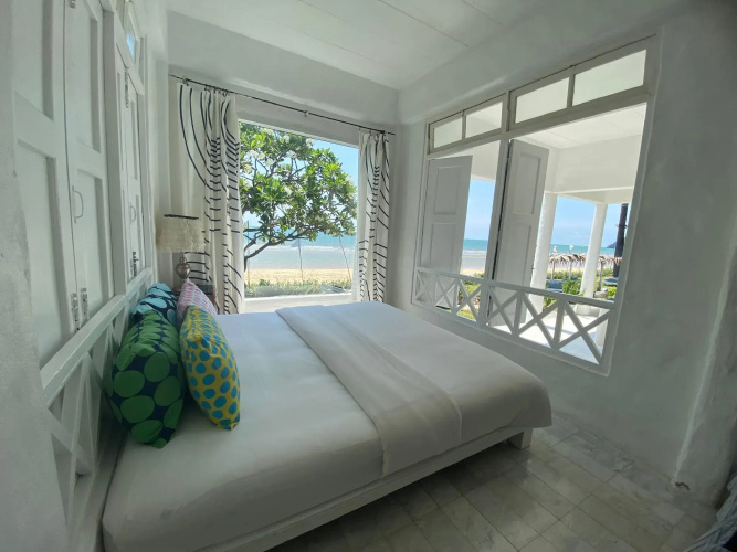 Hua Plee Lazy Beach