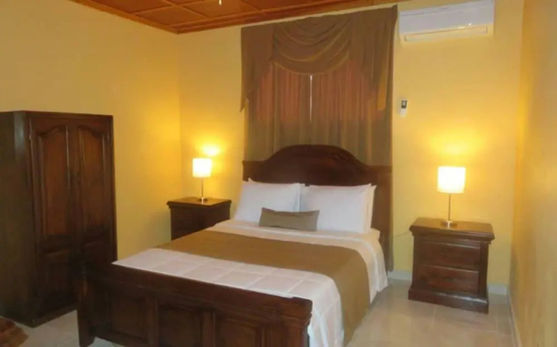 Comfort Plus Hotel