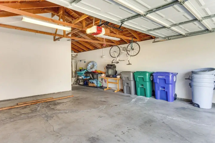 Sunny Pad w/ Patio & Pool Access in Palm Desert!