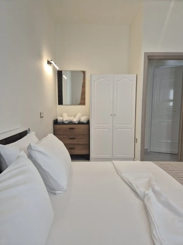 2 Bedrooms Basement Suite