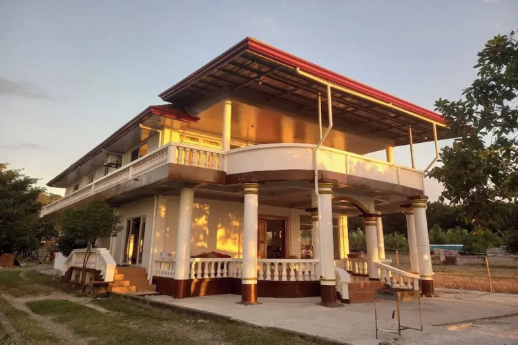 Seven Waves Beachfront - Bauang