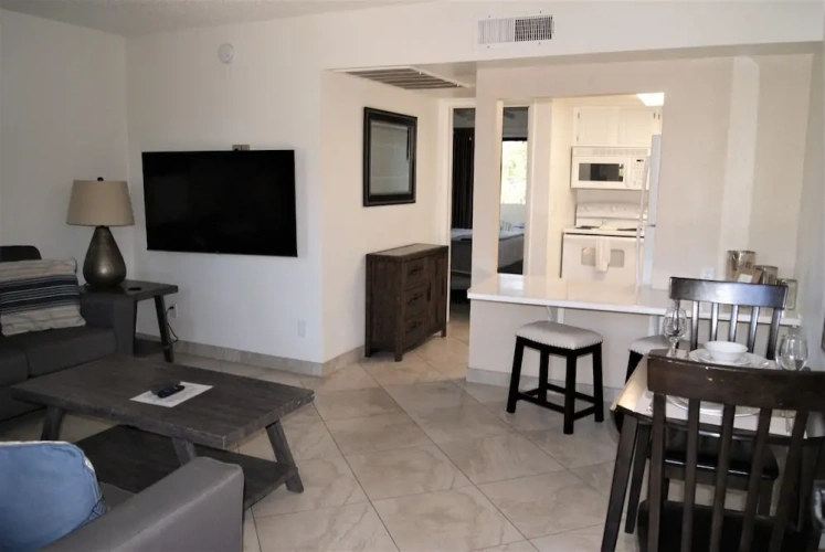 1 Bedroom Apartment