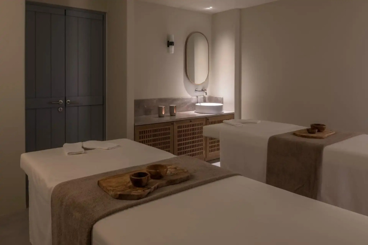 Cosme, A Luxury Collection Resort, Paros